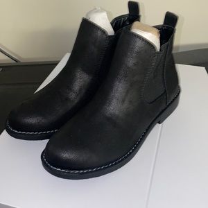 Black booties, Never worn!